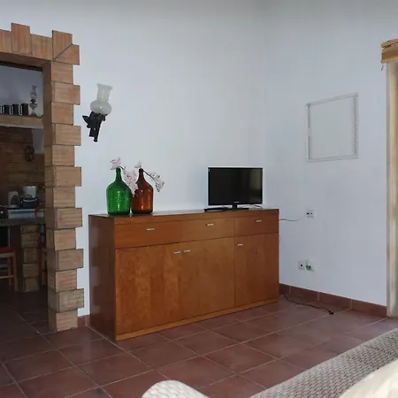 E - Countryside 2 Bed * Pinheiral