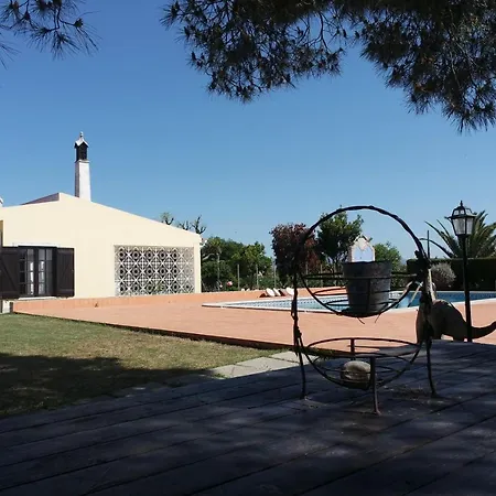 E - Countryside 2 Bed * Pinheiral